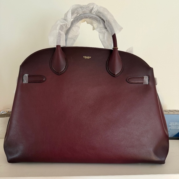 Coach Empire 48 - Merlot - Picture 1 of 5